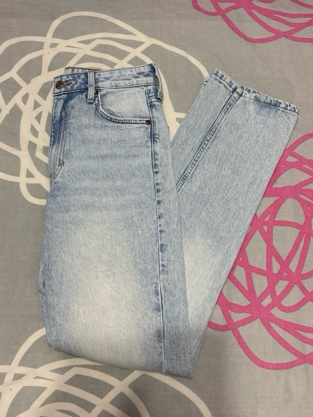 H&M High-Rise Vintage Straight Leg Light Wash Jeans